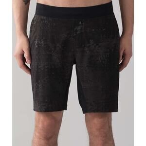 Lululemon Surge Short 7” Brief Lined Camo Black Men’s Activewear Size Small